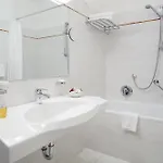 Отель Juliane 4*