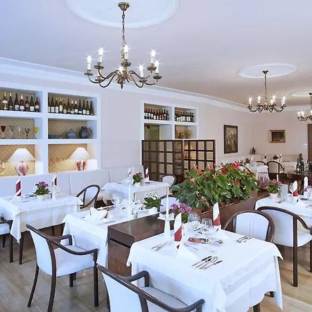 Juliane 4* Merano
